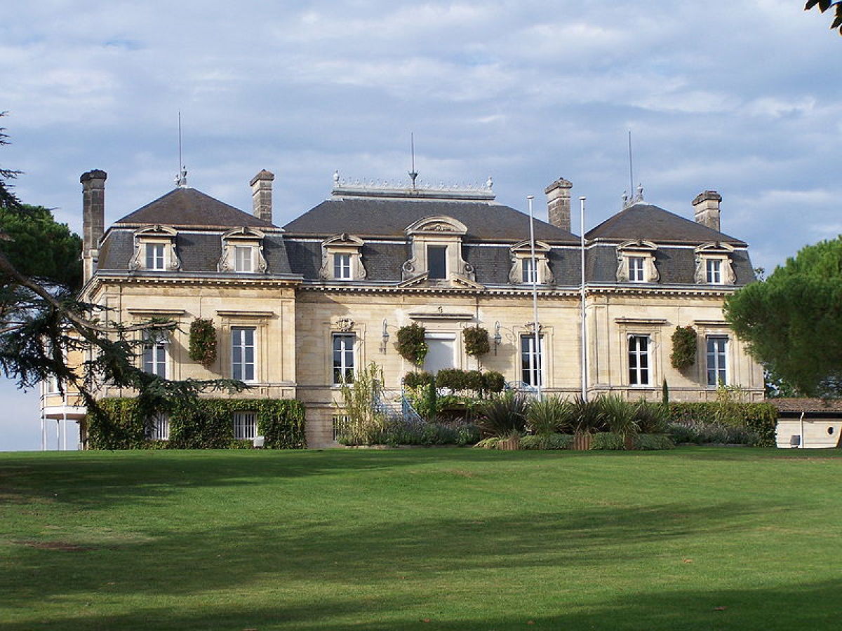 la mairie d’Artigues-près-Bordeaux