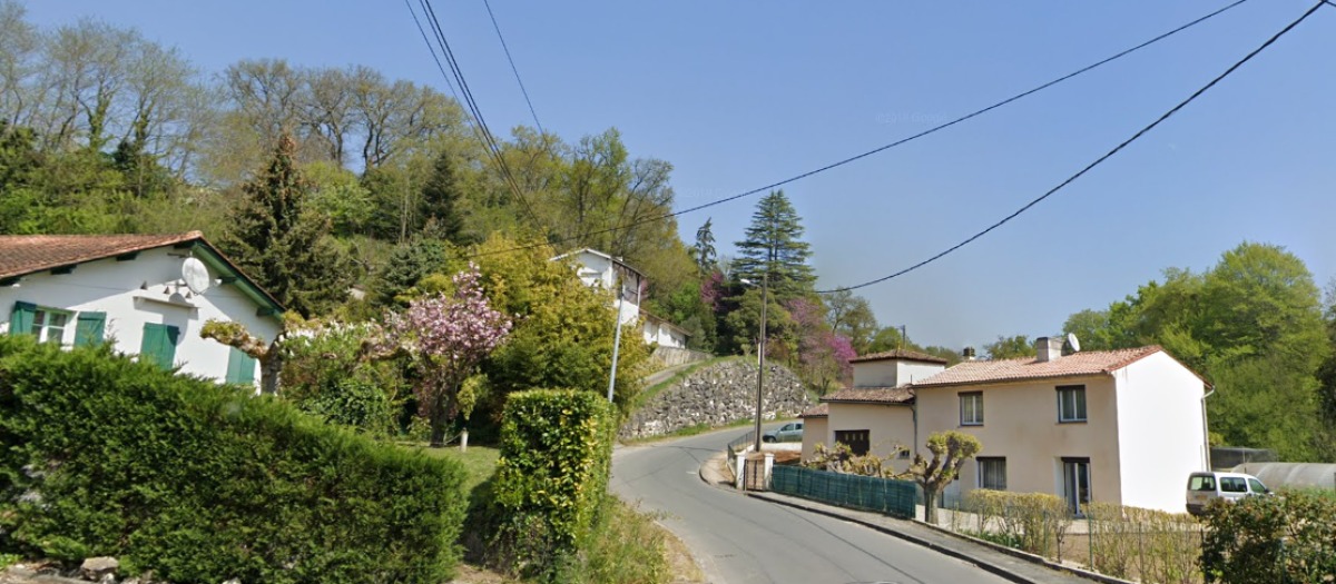  Immobilier neuf à Cambes – L'axe du Moulin de la Roque se compose de maisons récentes et de pavillons plus anciens