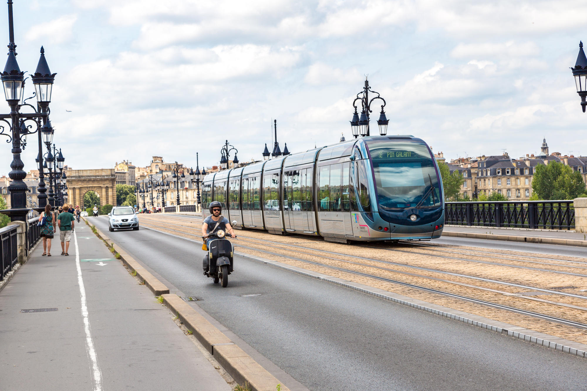 Tram moderne Bordeaux