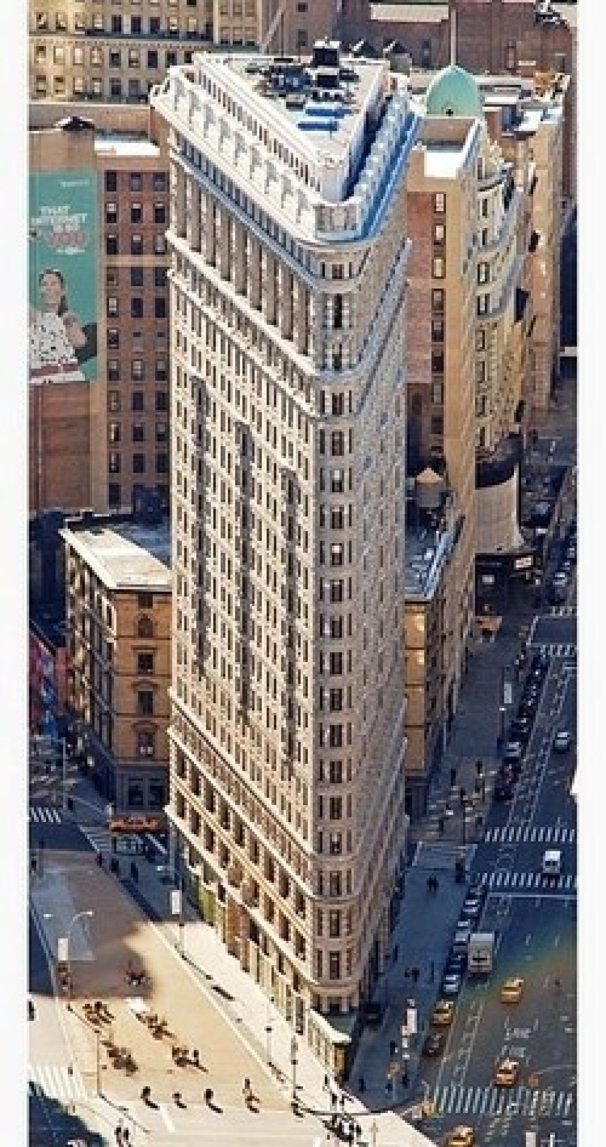 Le pôle aquatique bordelais s'inspirera de l'architecture du Flatiron Building Immeuble en forme de fer à repasser