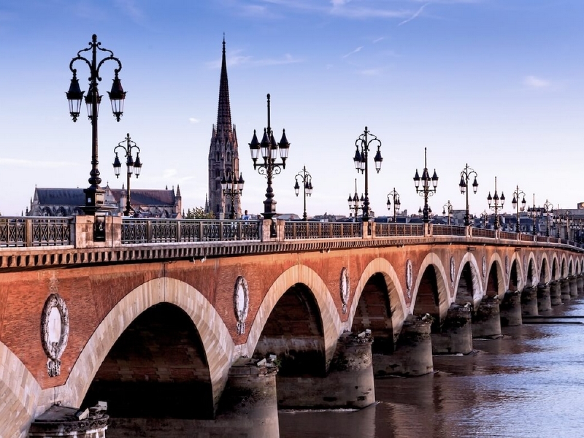 Pont de Pierre à Bordeaux