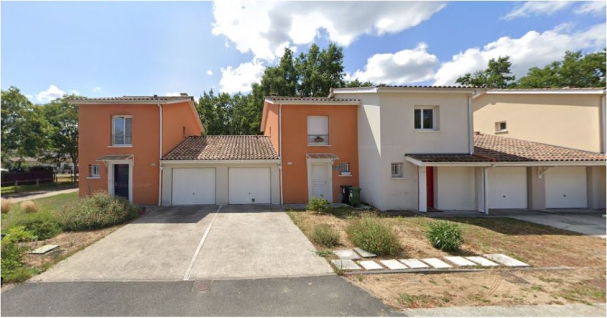  Cette résidence est proche de la zone pavillonnaire de la mairie de Saint-Aubin-de-Médoc