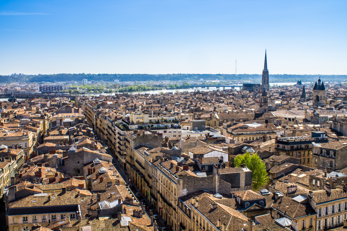 Pinel 2021 - vue aérienne de la ville de Bordeaux et de son architecture