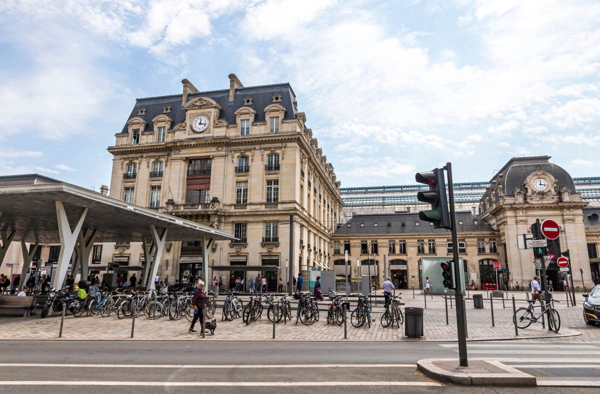 la gare saint jean à bordeaux