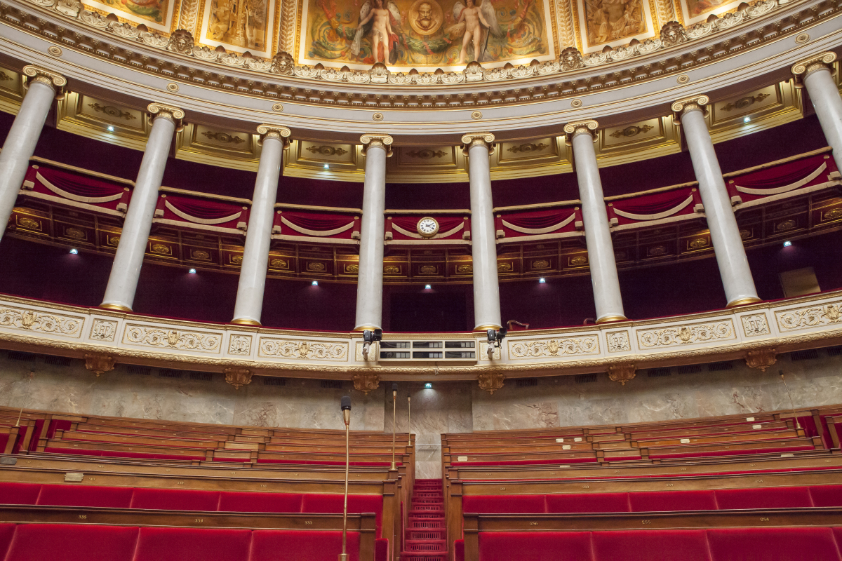 projet-de-loi-4d - l'hémicycle de l'Assemblée nationale en France