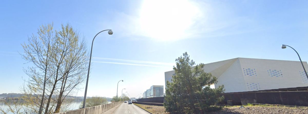 Boulevard des frères Moga à Bordeaux – vue sur le boulevard actuel des frères Moga