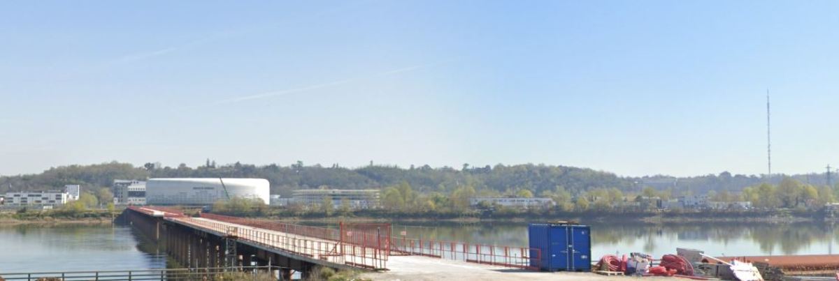Pont Simone Veil Bordeaux — Le pont Simone Veil au début de sa construction
