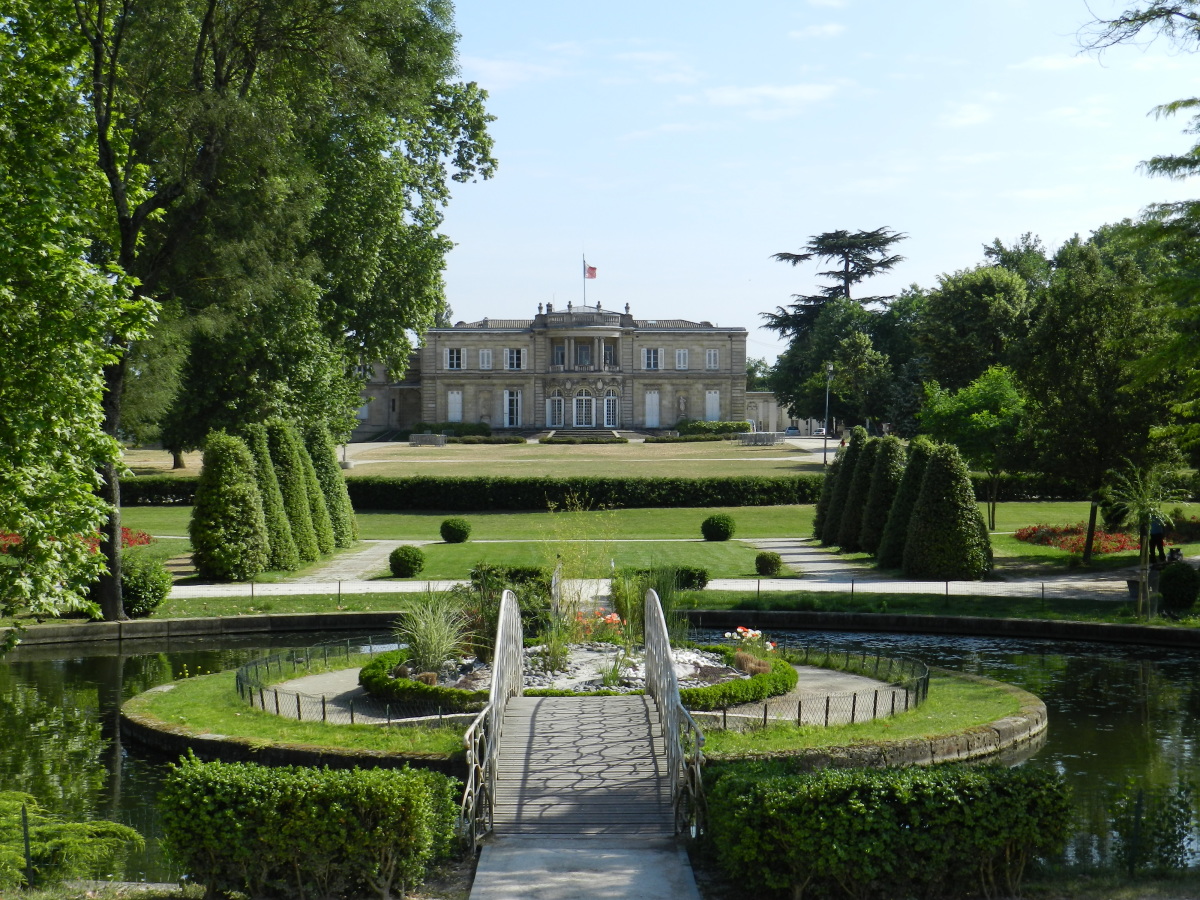 Vivre autour de Bordeaux – vue sur le parc de Peixotto à Talence