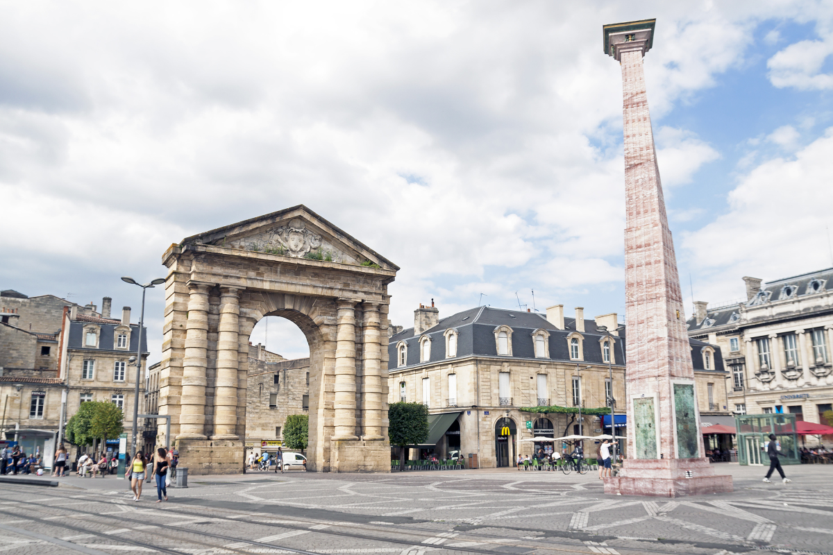 Immobilier Nansouty Bordeaux – La place de la Victoire