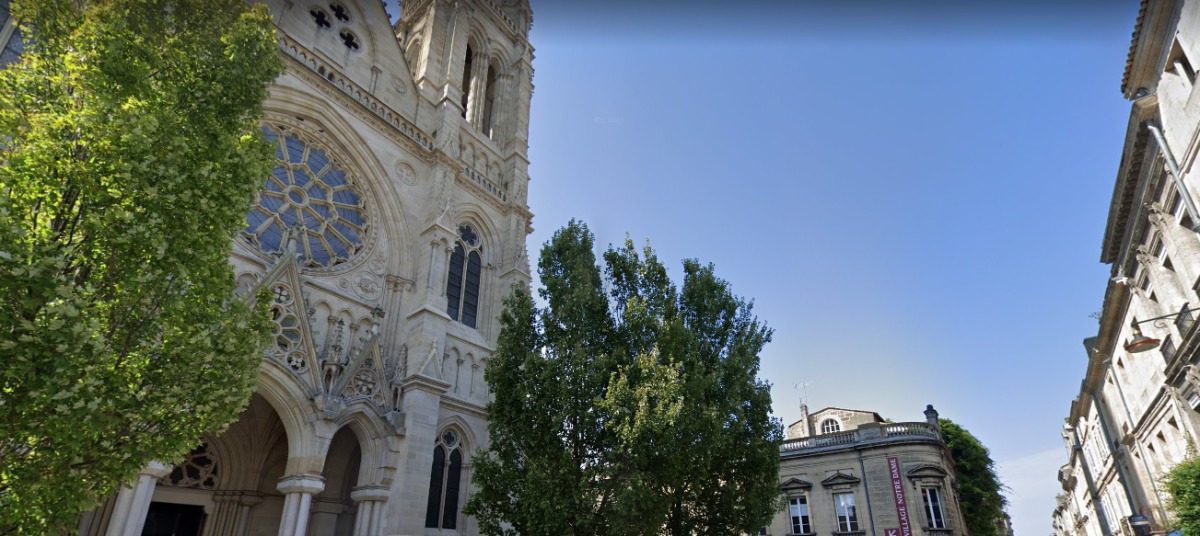 Maison neuve Bordeaux – vue sur la rue Notre-Dame dans le quartier des Chartrons