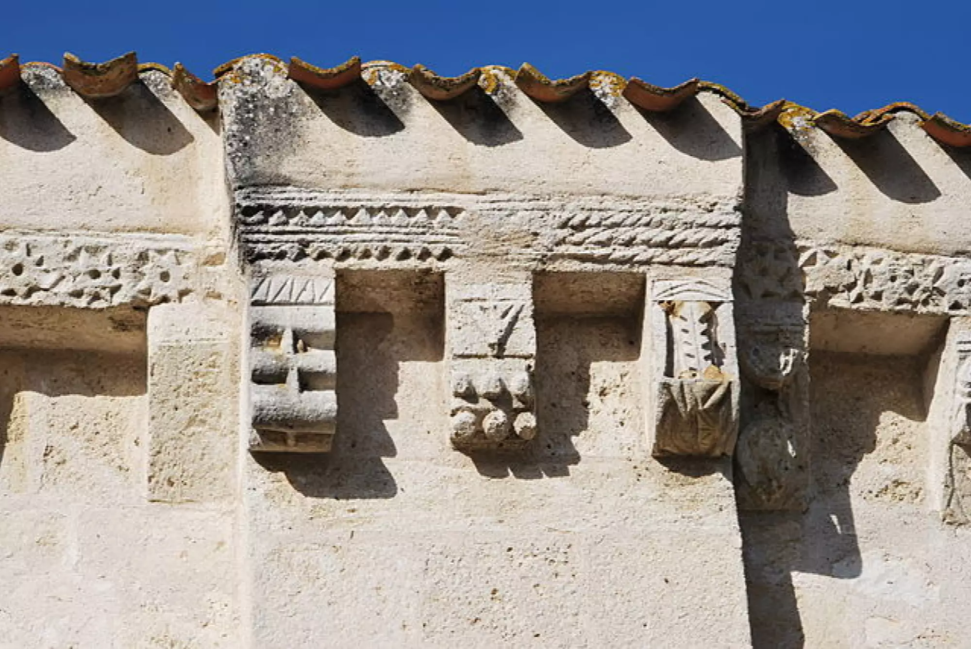 Moulures sur pierre