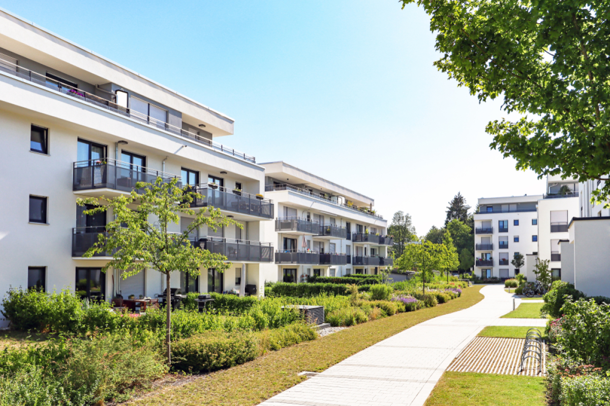 Premier investissement locatif – vue sur une résidence neuve et entouré d’espaces verts