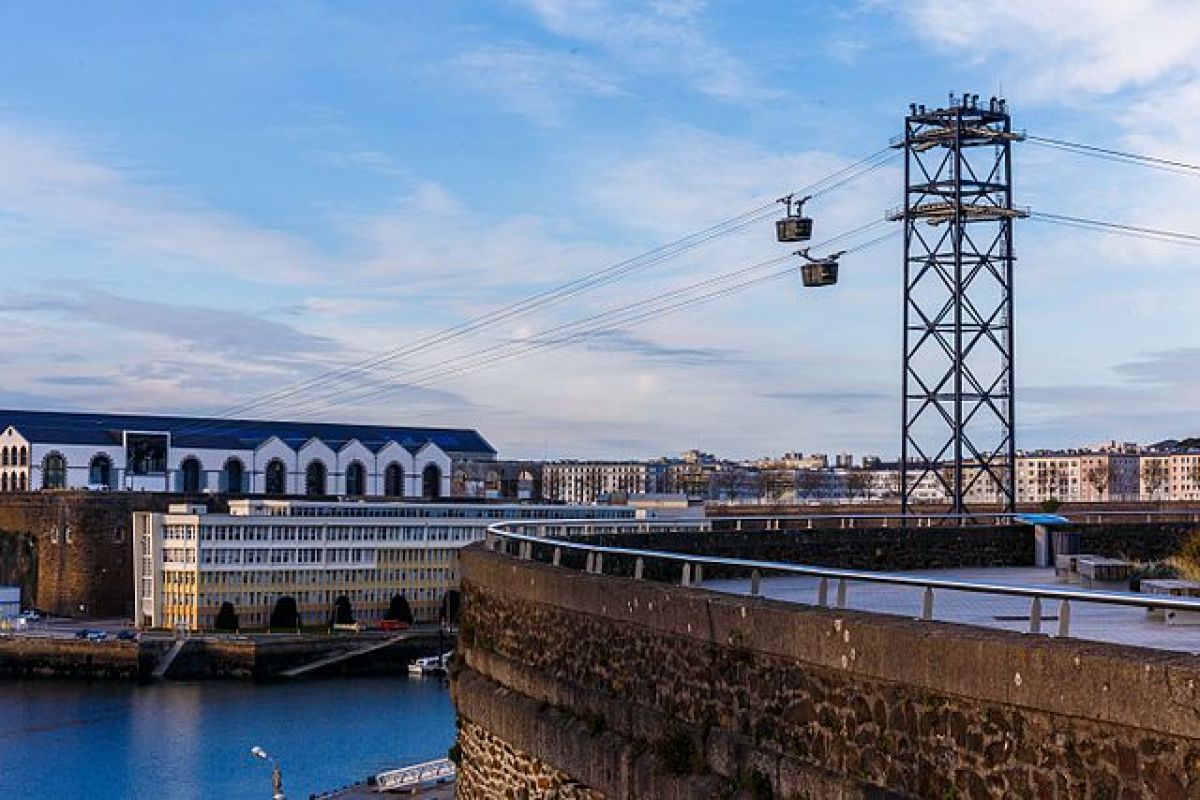 Le téléphérique de Bordeaux serait un outil d’intermodalité, comme le téléphérique de Brest Téléphérique de Brest, exemple du téléphérique de Bordeaux