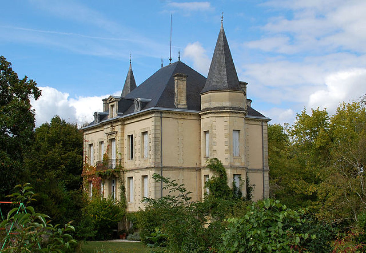 Pinel Martignas-sur-Jalle –Vue du Château de Beautiran