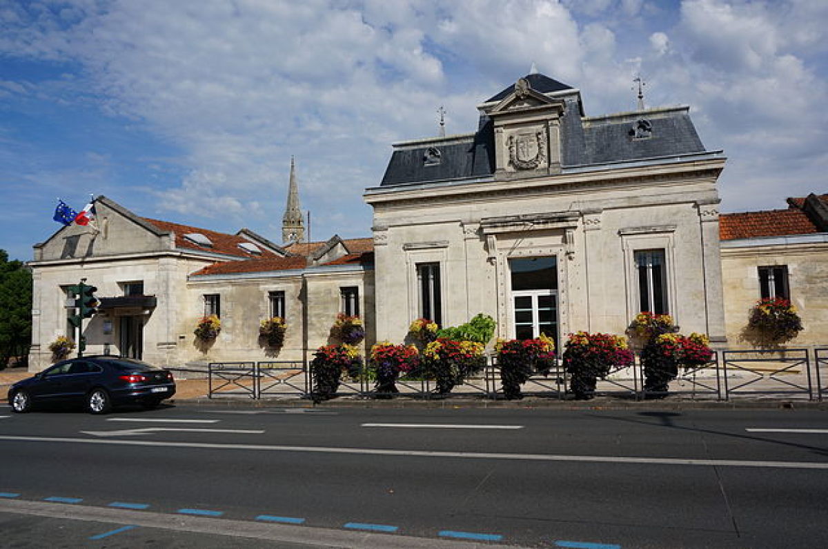 Loi Pinel Haillan – vue sur la mairie du Haillan