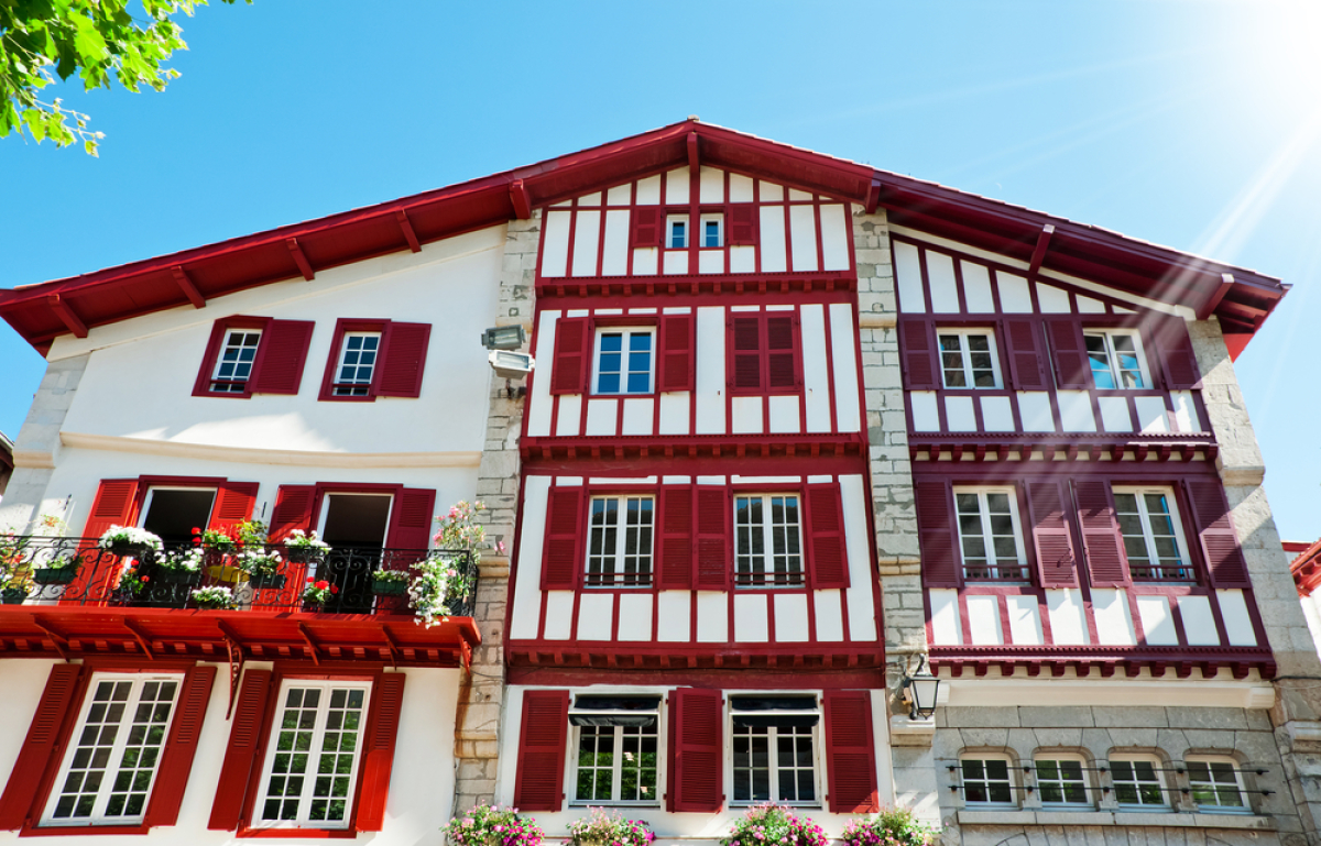  Loi Pinel Saint-Jean-de-Luz – vue sur une maison typique de Saint-Jean-de-Luz