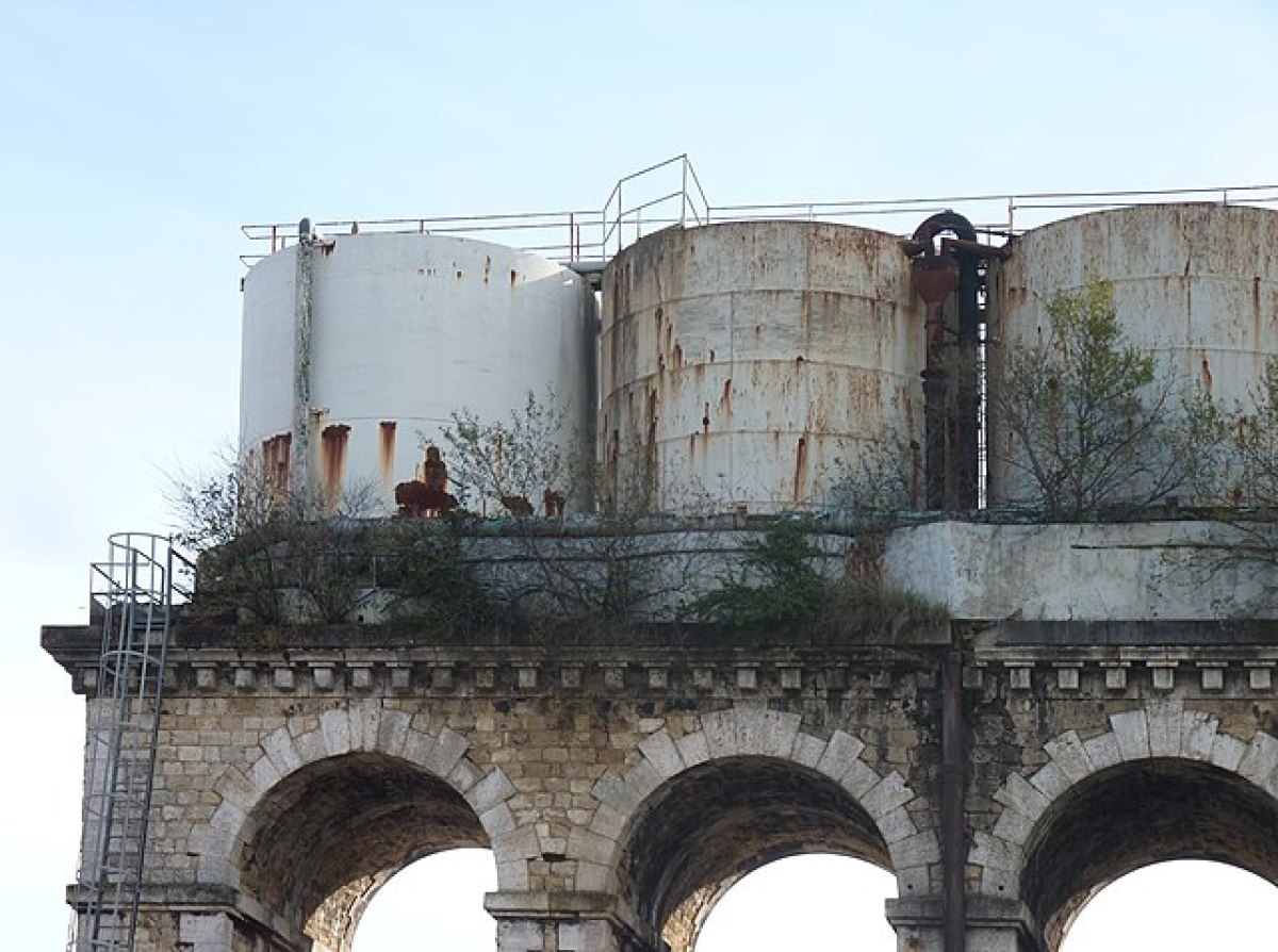 Quartier Amédée Saint-Germain Bordeaux — les célèbres citernes autour desquelles sera aménagé l’Atelier des Citernes