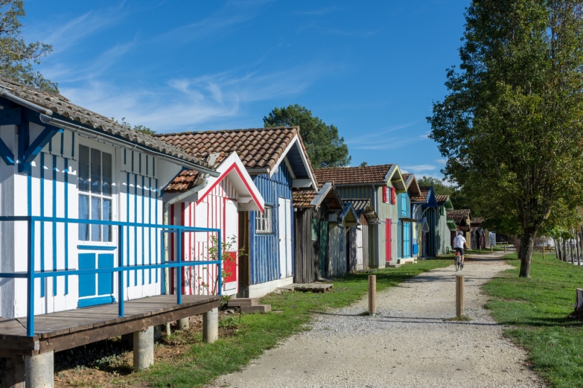 les cabanes d’ostréiculteur colorées de biganos