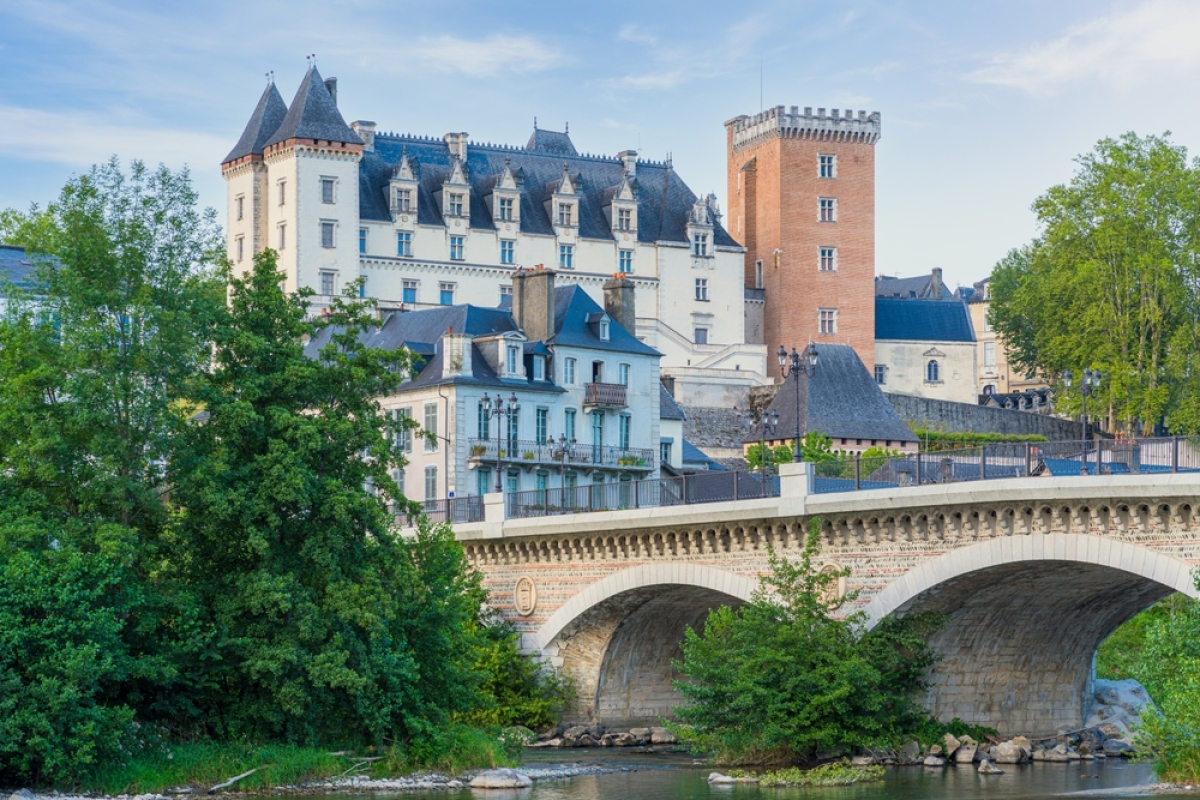 Investir en loi Denormandie à Pau Vue sur le château de Pau